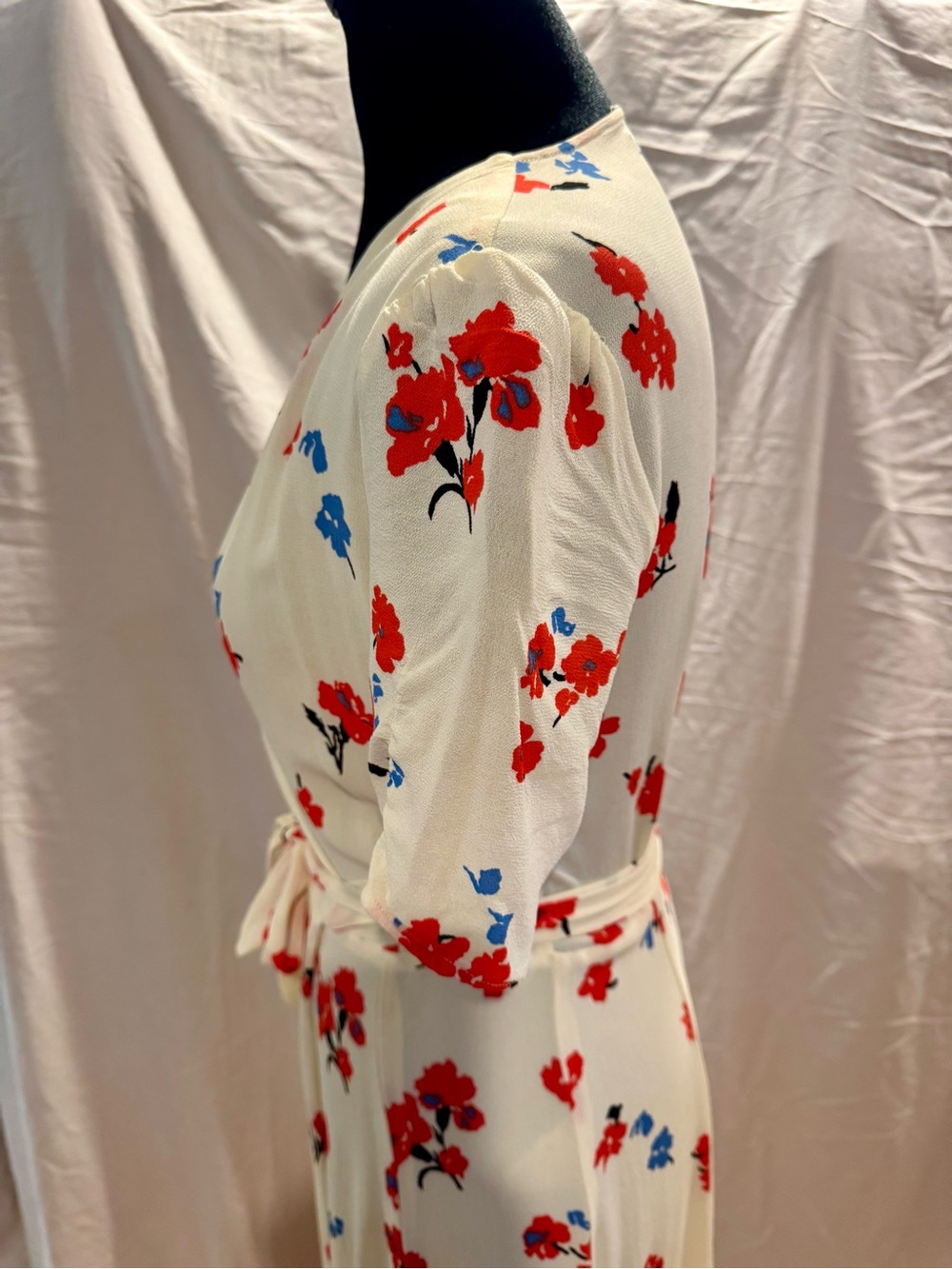 Reformation Napa Wrap Midi Dress - Picture 6 of 10